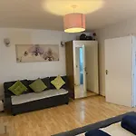 Marble Arch Beautiful Family Apartment
