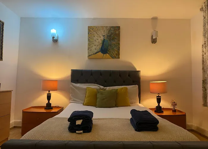 Marble Arch Beautiful Family Apartment